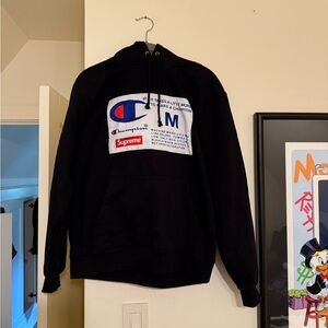 Supreme Black Sweatshirt Iconic Streetwear Essential